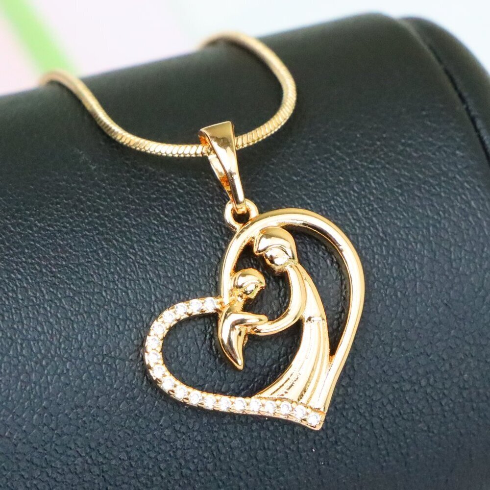 "Rose Gold Mother and Child Heart Pendant with Sparkling Detail, XPPT1327